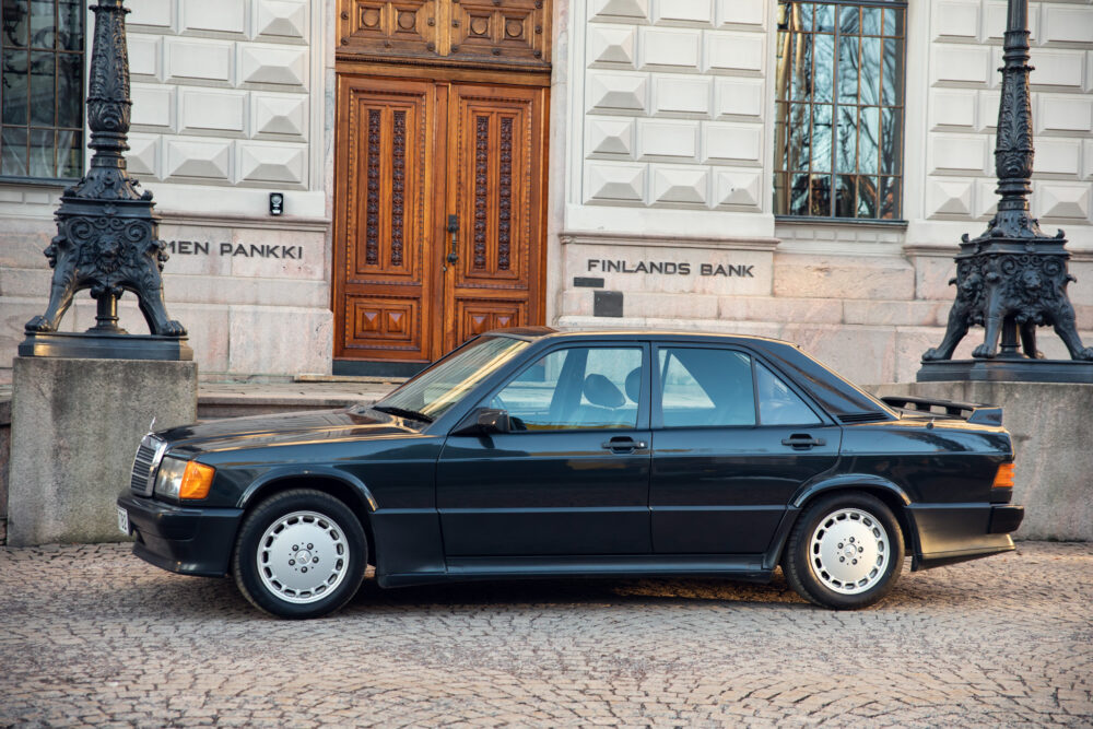 Black vintage car parked outside Finland's Bank