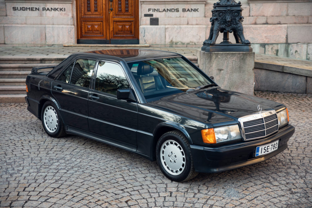 Vintage black Mercedes-Benz in front of Finland's Bank