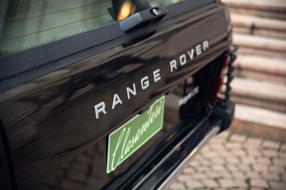 Range Rover tailgate close-up with logo