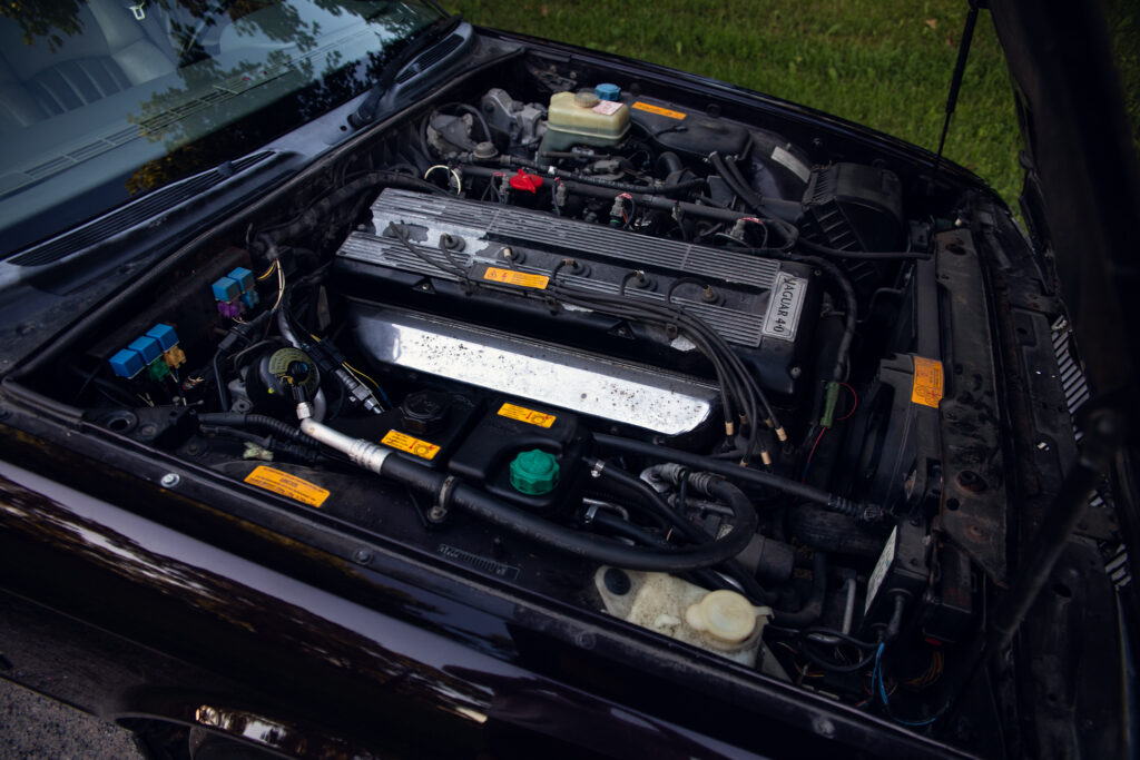 Jaguar 4.0 engine under open hood